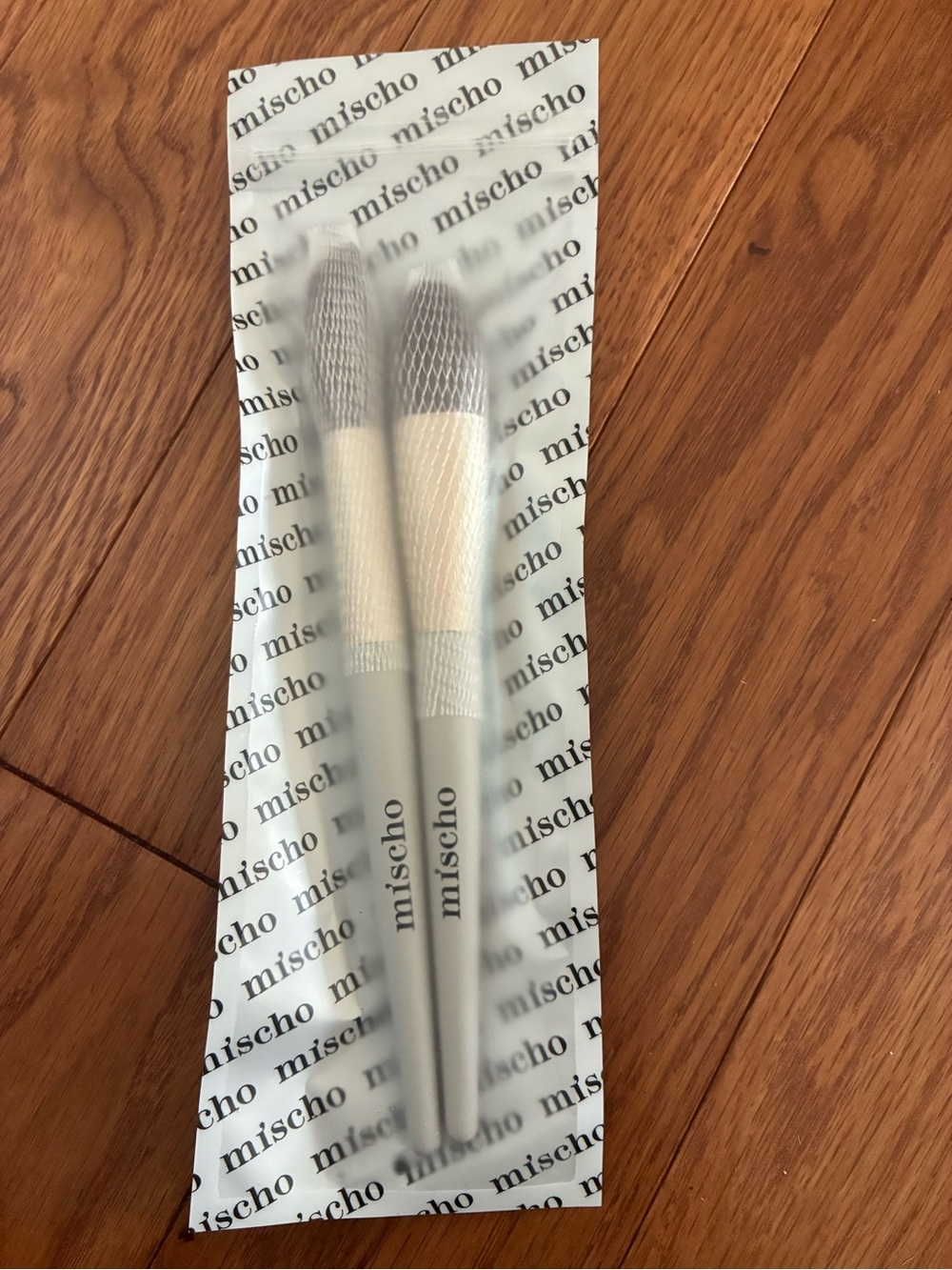 Mischo White & Gold Powder and Blush Brush Set